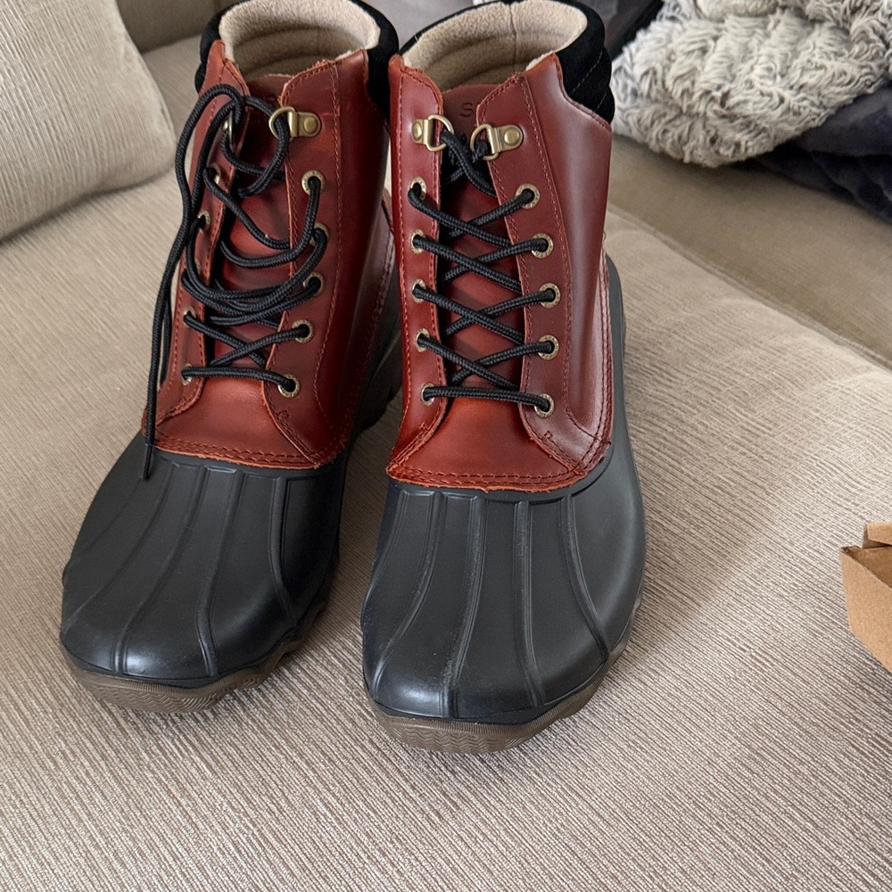Sperry Two-Tone Duck Boots BRAND NEW